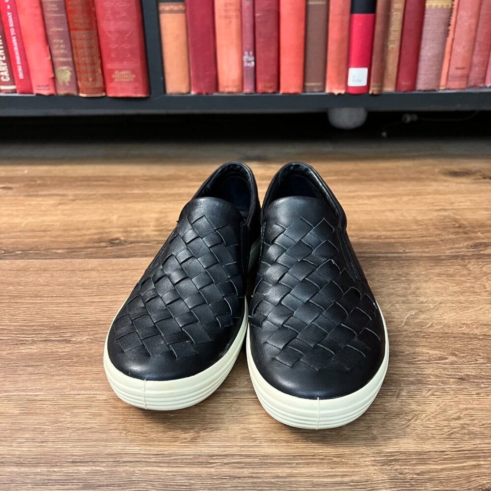 ECCO I Black Soft Leather Woven Slip-On Sneaker Loafers Sz 8 - Picture 2 of 10